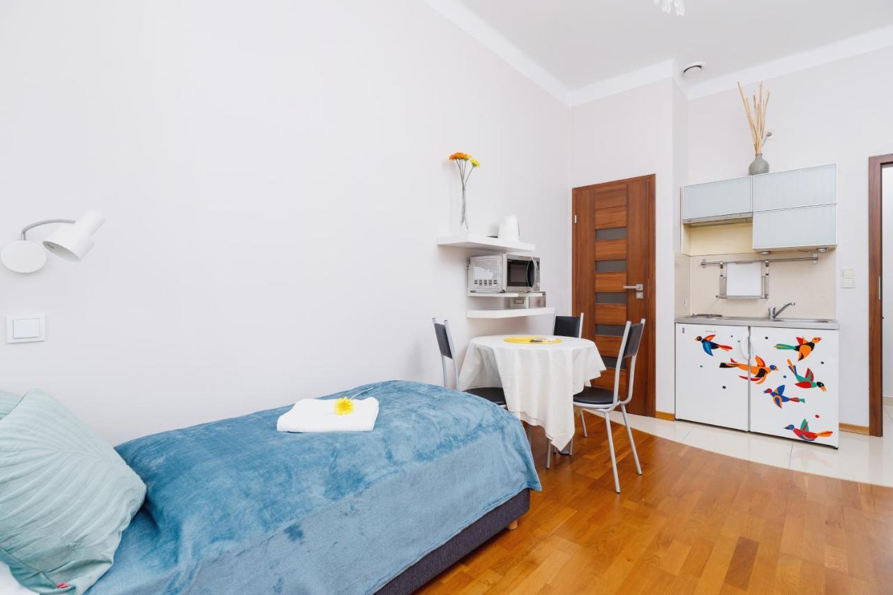 Apartamento Studio Krowoderska Kraków by Renters Exterior foto