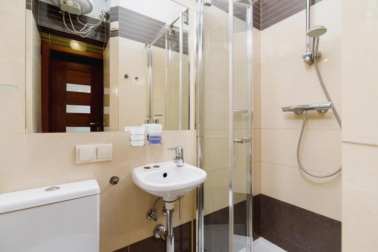 Apartamento Studio Krowoderska Kraków by Renters Exterior foto